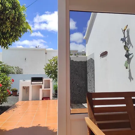 Casa De Pajaritos. Villa Charco del Palo